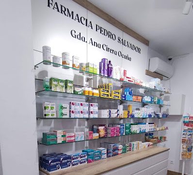 Farmacia Pedro Salvador. Gda. Ana Cirera Ocaña