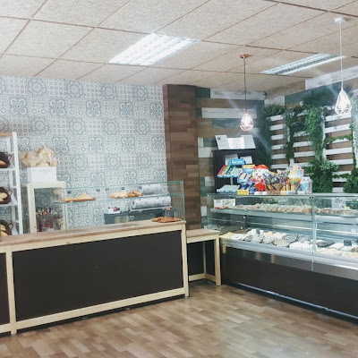 La Canela Pasteleria Panaderia Sevilla
