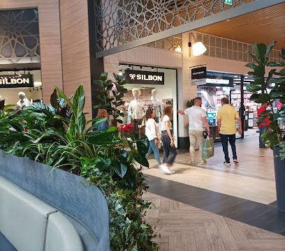 Sevilla Fashion Outlet – Valecuatro